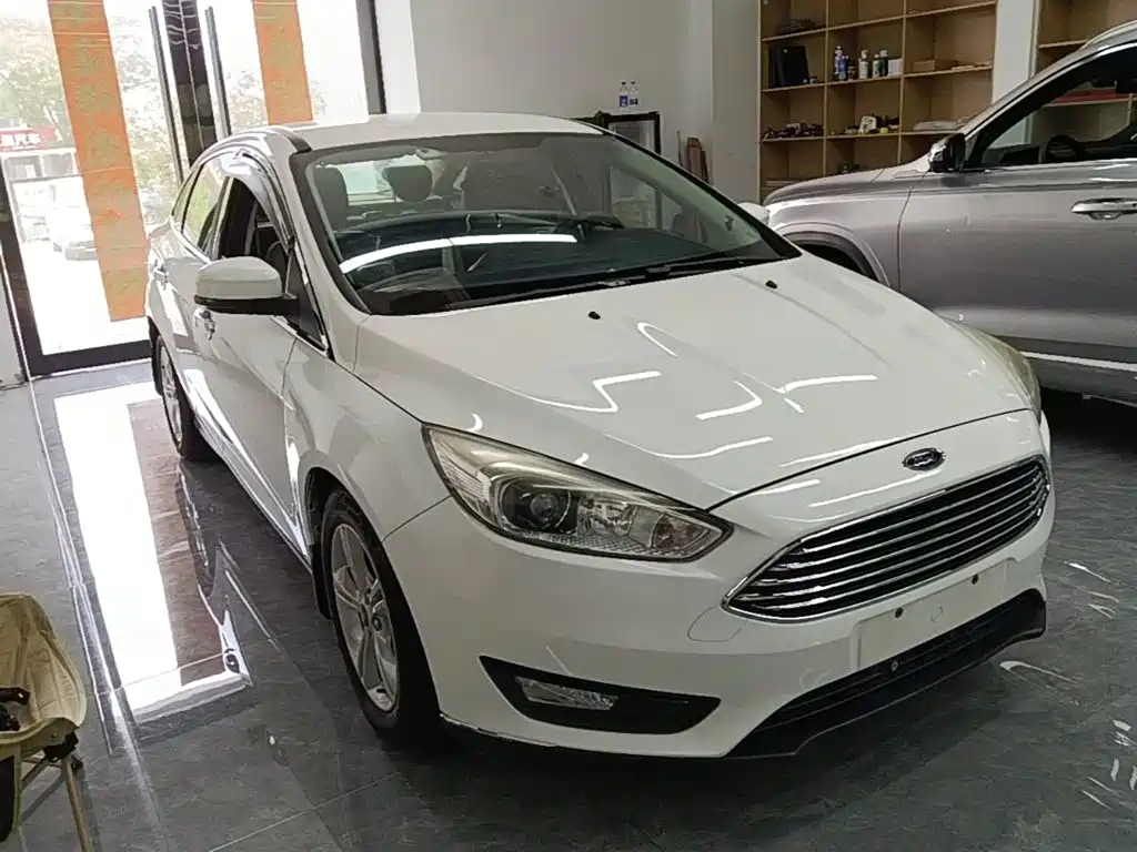 Focus 2015 sedan 1.6L automatic comfort type купить на сайте DeffCars