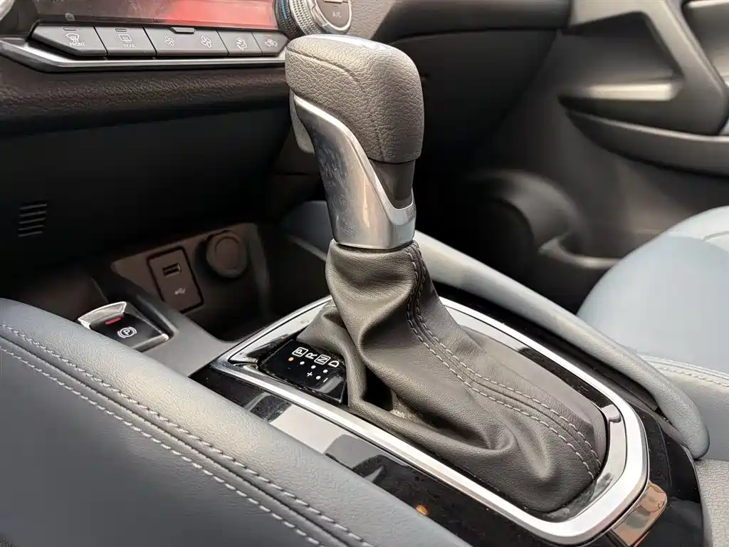 Qashqai 2025 Honor 2.0L CVT XV+ Leading Edition купить на сайте DeffCars