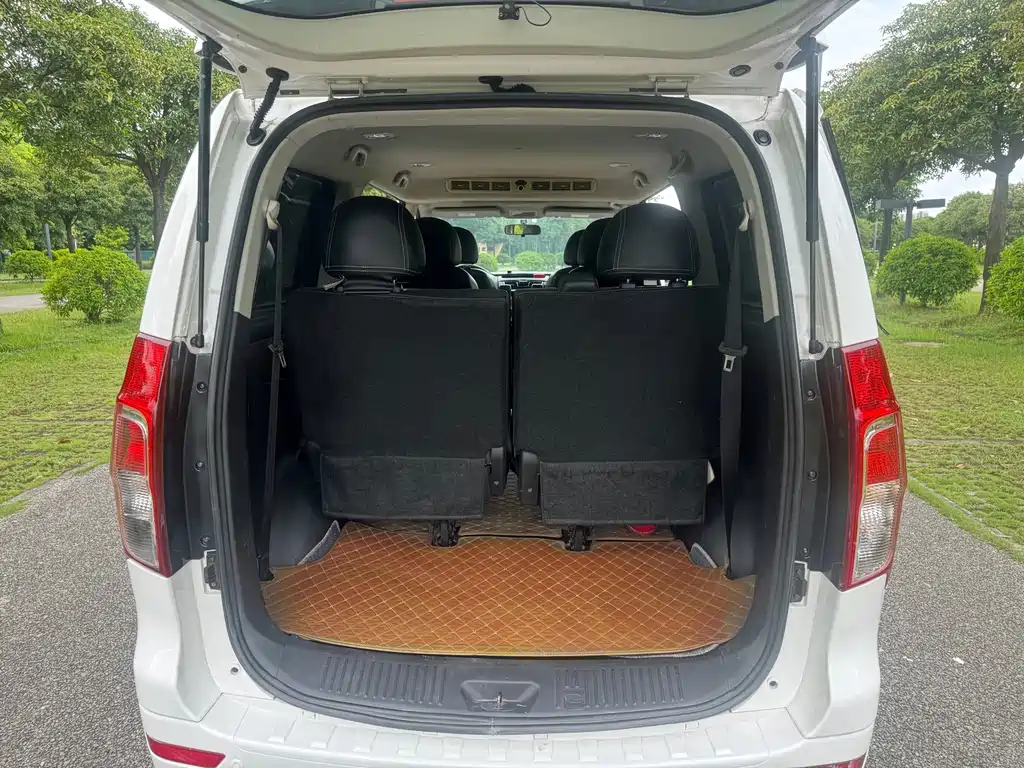 Fengxing F600 (Forthing) 2016 model F600L 1.5T exclusive купить на сайте DeffCars