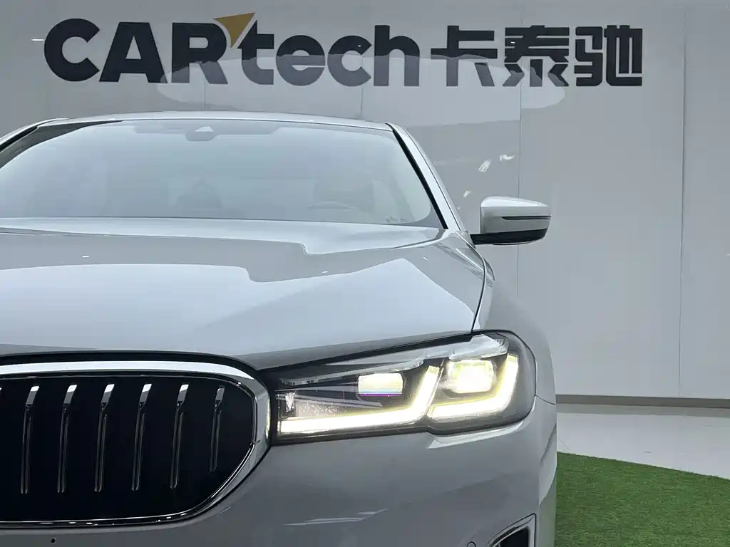 BMW 5 Series 2022 facelift 530Li xDrive luxury package купить на сайте DeffCars