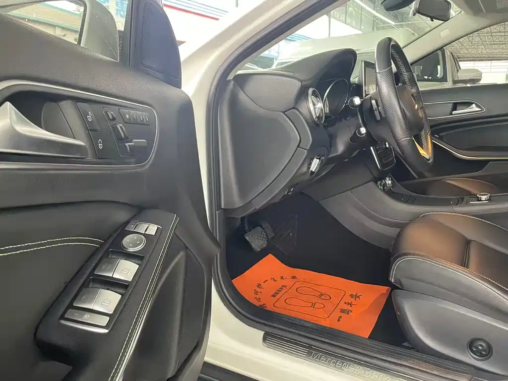 Mercedes-Benz GLA 2016 GLA 200 Dynamic купить на сайте DeffCars