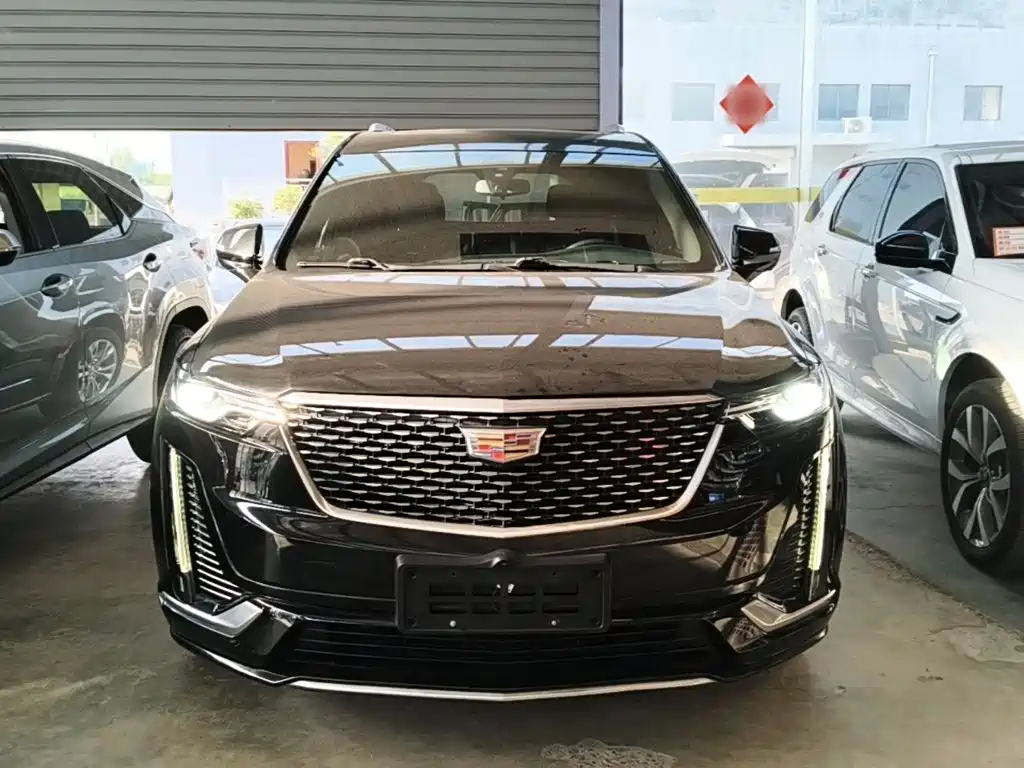 Cadillac XT6 2021 2.0T six-seat four-wheel drive stylish model купить на сайте DeffCars