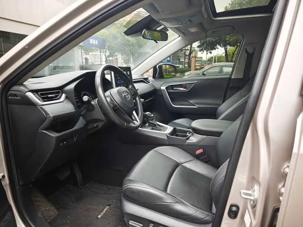 Wilanda 2022 2.0L CVT two-wheel drive luxury version купить на сайте DeffCars