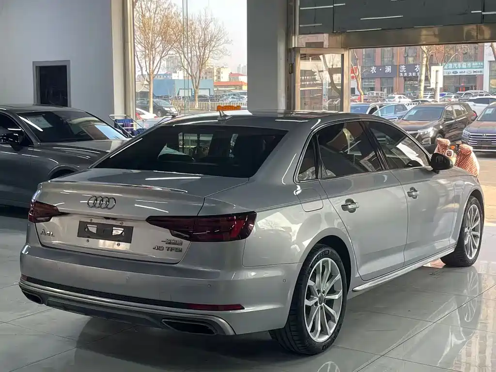 Audi A4L 2019 40 TFSI Fashion Type National VI купить на сайте DeffCars