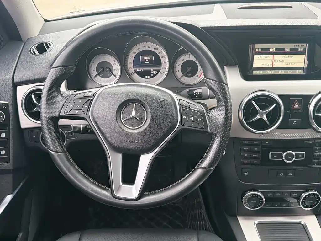 Mercedes-Benz GLK-Class 2013 GLK 300 4MATIC Fashion Model купить на сайте DeffCars