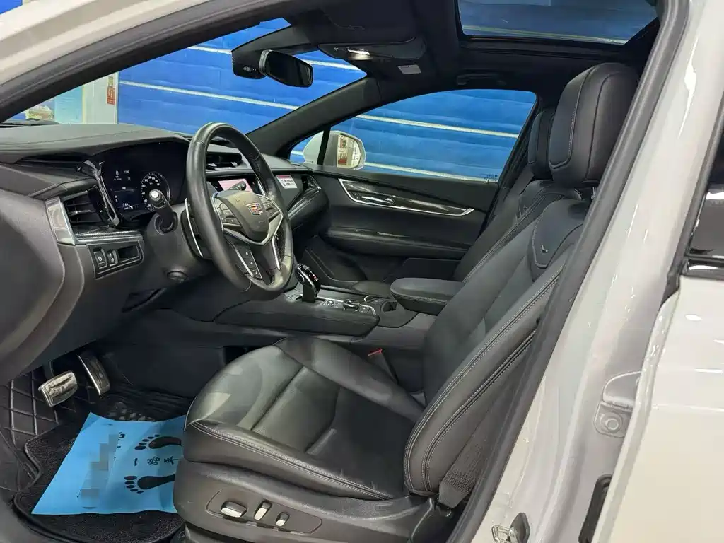 Cadillac XT5 2022 2.0T four-wheel drive premium model купить на сайте DeffCars