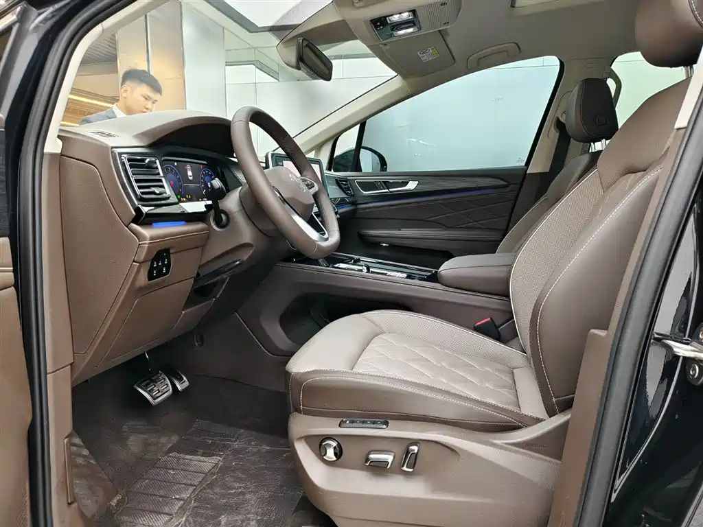 Weiran 2024 380TSI Premium Edition купить на сайте DeffCars