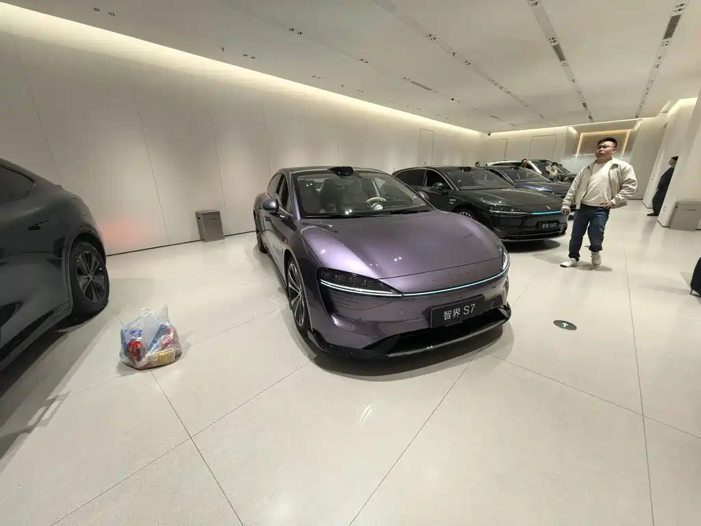 Smart World S7 2025 785km Ultra купить на сайте DeffCars