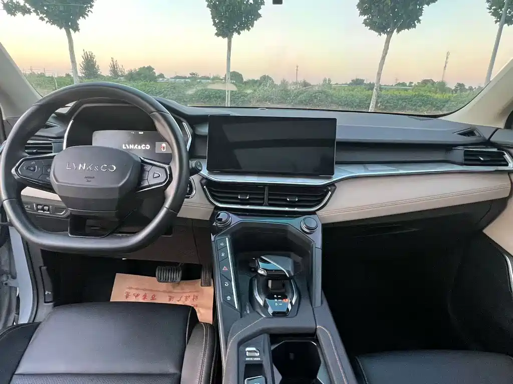 Lynk & Co 06 2023 Remix 1.5T Pro купить на сайте DeffCars