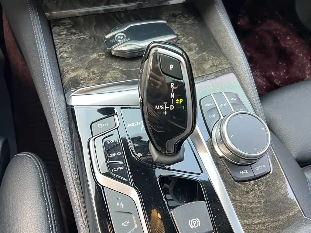 BMW 6 Series GT 2019 630i M Sports Package купить на сайте DeffCars
