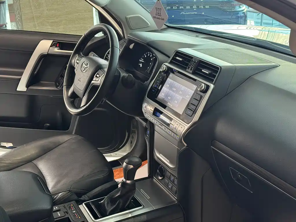 Prado 2019 3.5L automatic TX-L exclusive version with rear mounted spare tire купить на сайте DeffCars