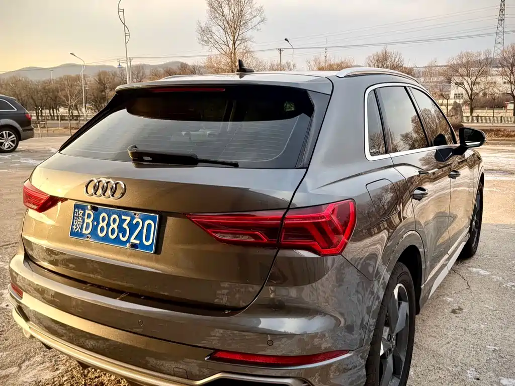 Audi Q3 2022 35 TFSI Fashionable and Dynamic купить на сайте DeffCars