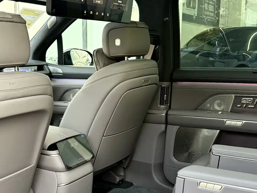NIO ES8 2026 Six-seater Executive Deluxe Edition купить на сайте DeffCars