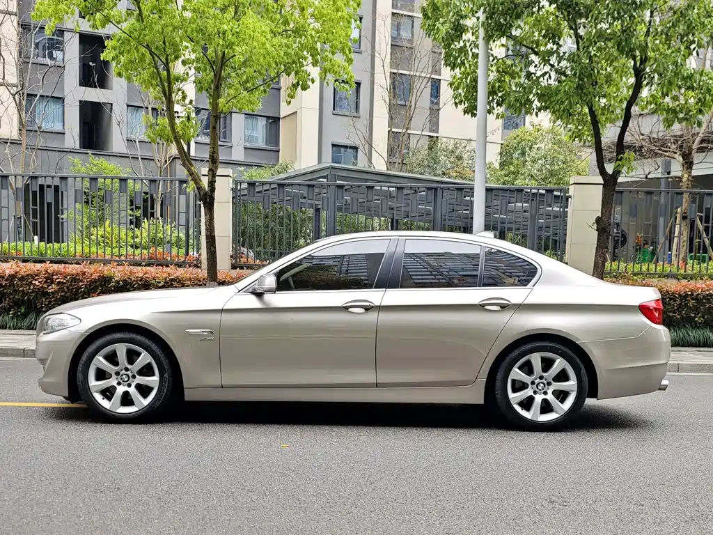 BMW 5 Series imported 2012 528i xDrive luxury model купить на сайте DeffCars