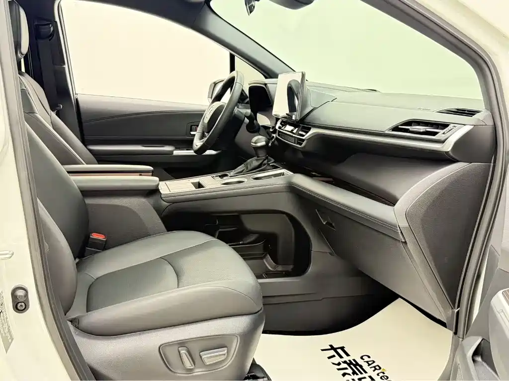 Grevia 2024 2.5L hybrid premium PLUS four-wheel drive version купить на сайте DeffCars