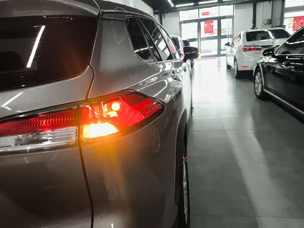 Fenglanda 2024 2.0L CVT Elite Edition купить на сайте DeffCars