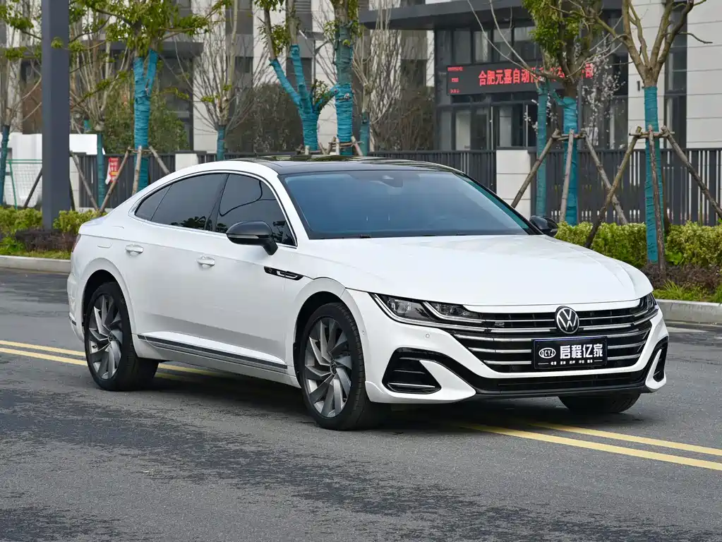 FAW-Volkswagen CC 2023 380TSI eye-catching version купить на сайте DeffCars