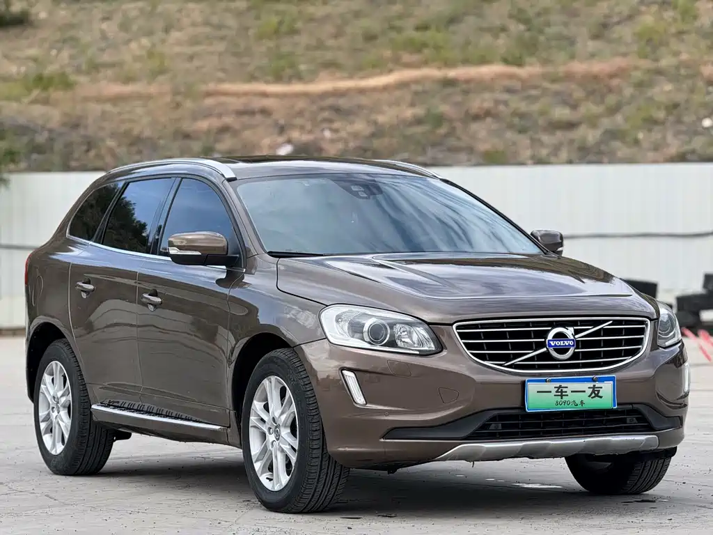 Volvo XC60 2016 T5 Smart Edition купить на сайте DeffCars