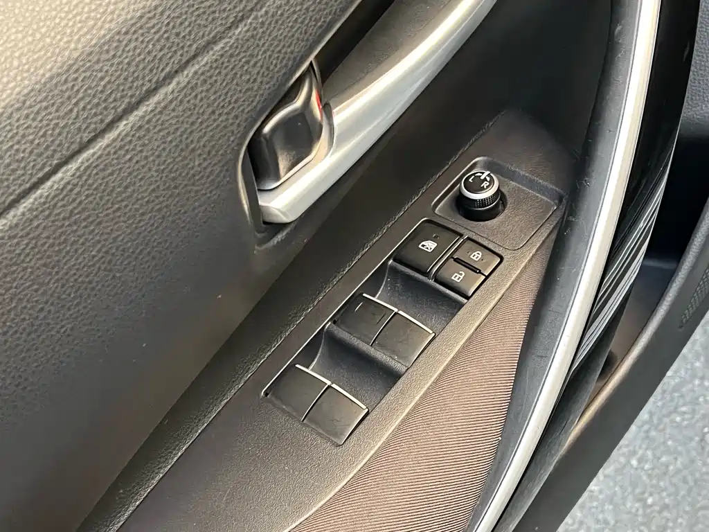 Corolla 2023 1.8L Intelligent Electric Hybrid Dual Engine Elite Edition купить на сайте DeffCars