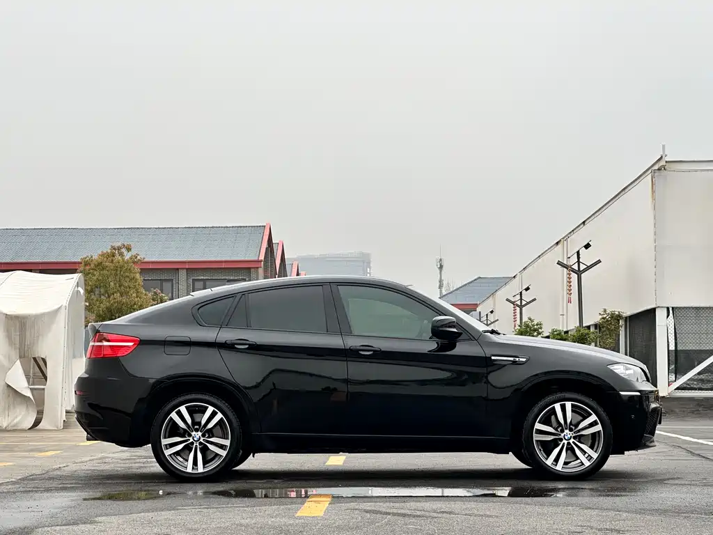 BMW X6 M 2013 X6 M купить на сайте DeffCars