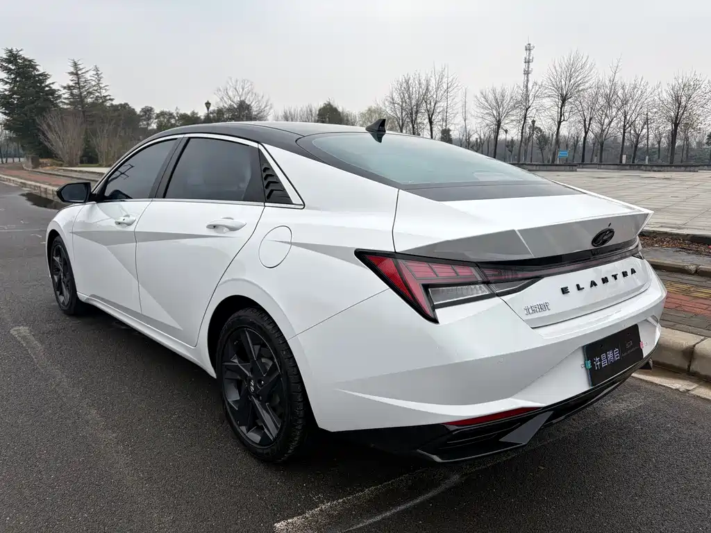 Elantra 2022 1.5L CVT LUX Premium Edition купить на сайте DeffCars