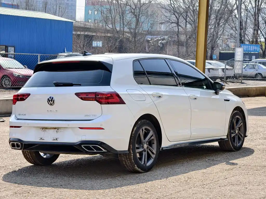 Golf 2023 280TSI DSG R-Line купить на сайте DeffCars