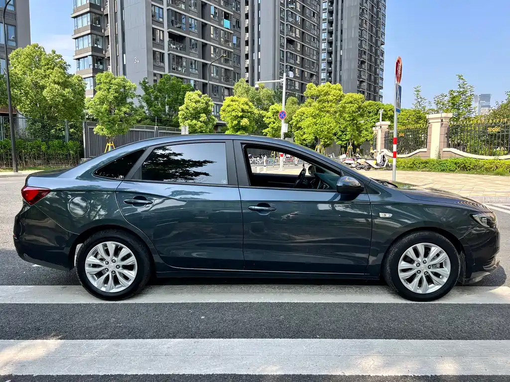 Yinglang 2021 model model 1.5L automatic elite model купить на сайте DeffCars