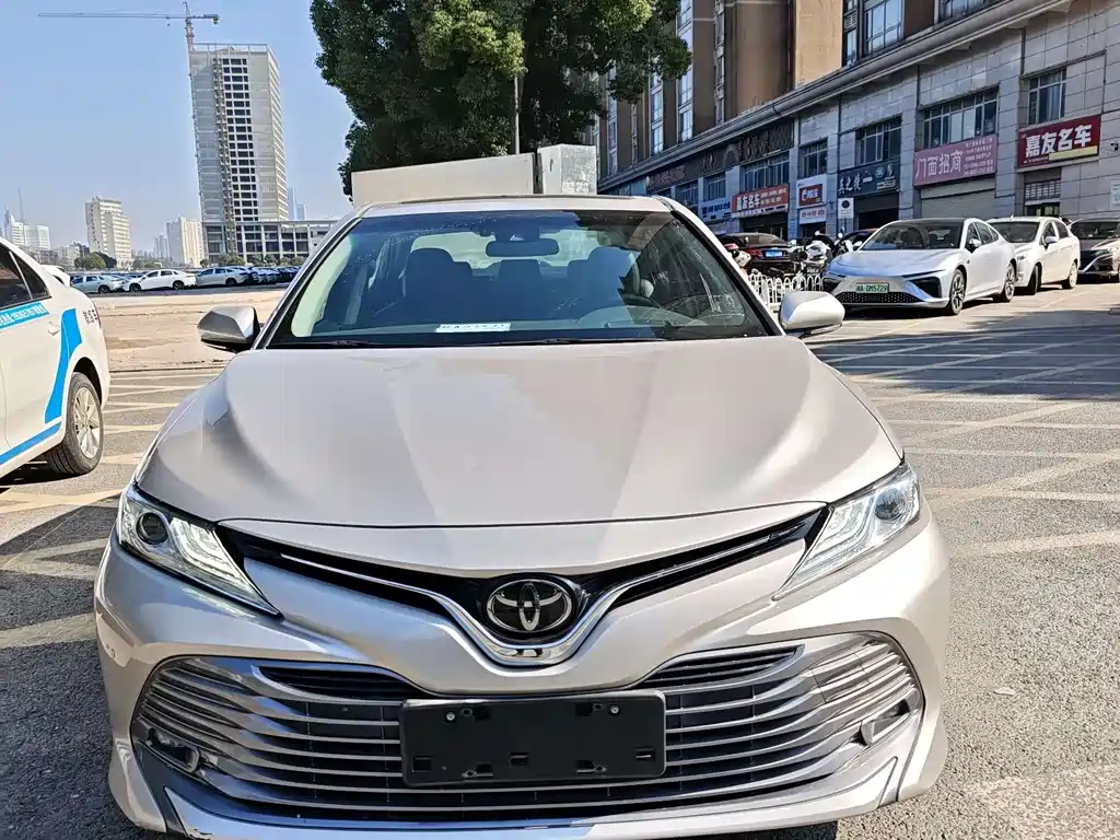 Camry 2019 2.0G Deluxe Edition National V купить на сайте DeffCars