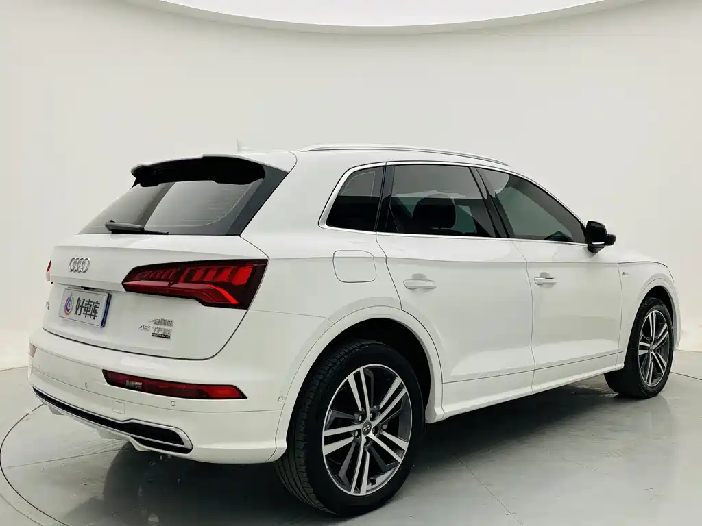 Audi Q5L 2020 45 TFSI exclusive and fashionable model купить на сайте DeffCars