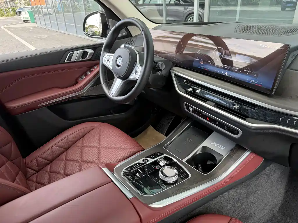 BMW X5 2025 xDrive 30Li Exclusive M Sports Night Package купить на сайте DeffCars