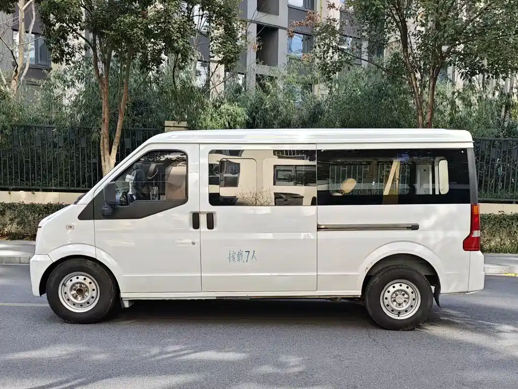 Dongfeng Xiaokang EC36 2017 basic model купить на сайте DeffCars