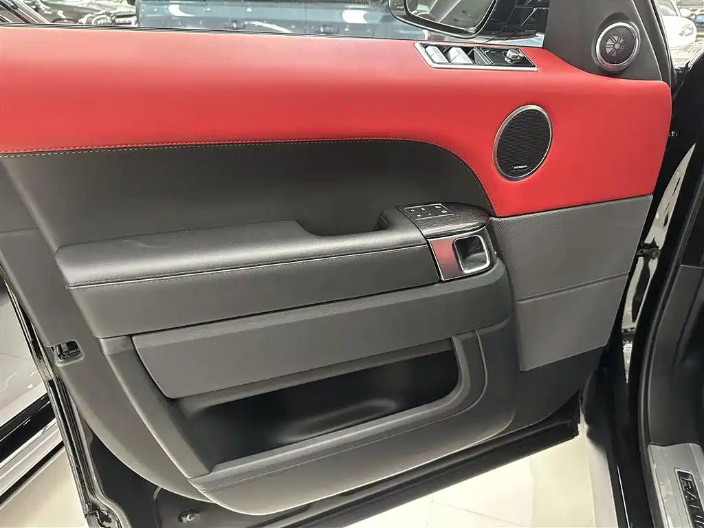 Range Rover Sport 2022 3.0 L6 Black Edition купить на сайте DeffCars
