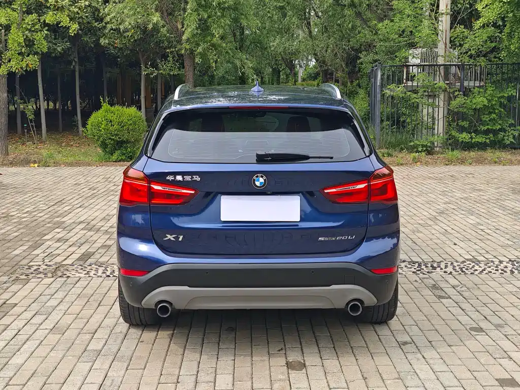 BMW X1 2019 sDrive20Li Leading Model купить на сайте DeffCars