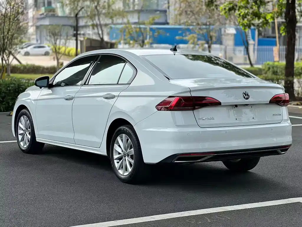Bora 2021 1.5L automatic comfort intelligent connected version купить на сайте DeffCars