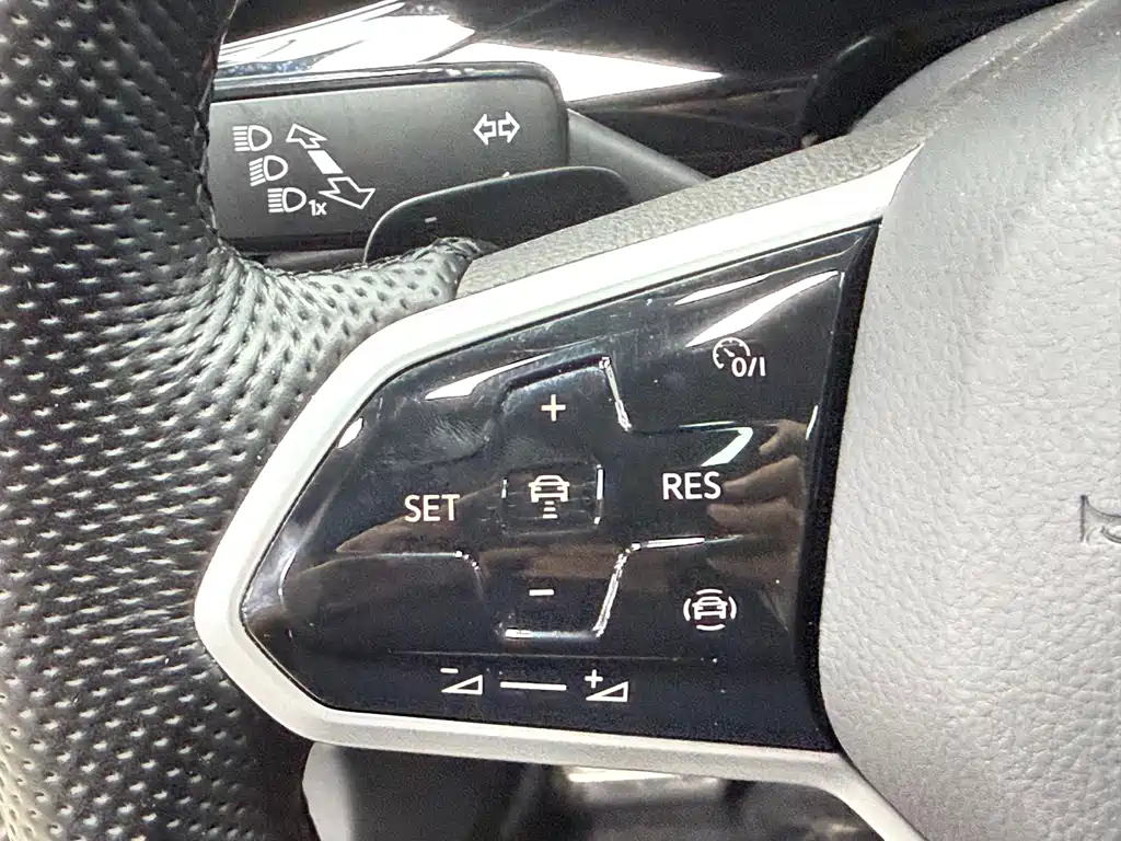 Golf 2021 280TSI DSG R-Line купить на сайте DeffCars
