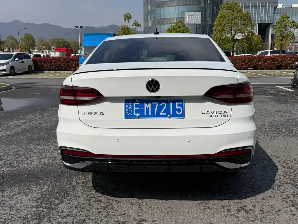 Lavida 2024 300TSI DSG Starry Sky Leading Edition купить на сайте DeffCars