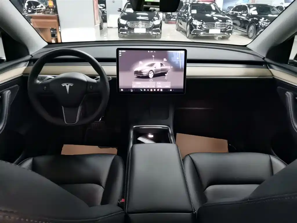Model Y 2022 rear-wheel drive version купить на сайте DeffCars