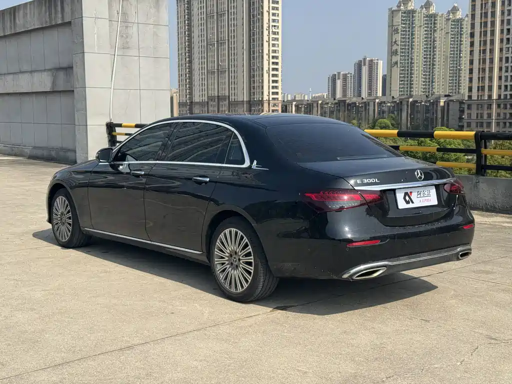 Mercedes-Benz E-Class 2023 E 300 L Luxury Model купить на сайте DeffCars