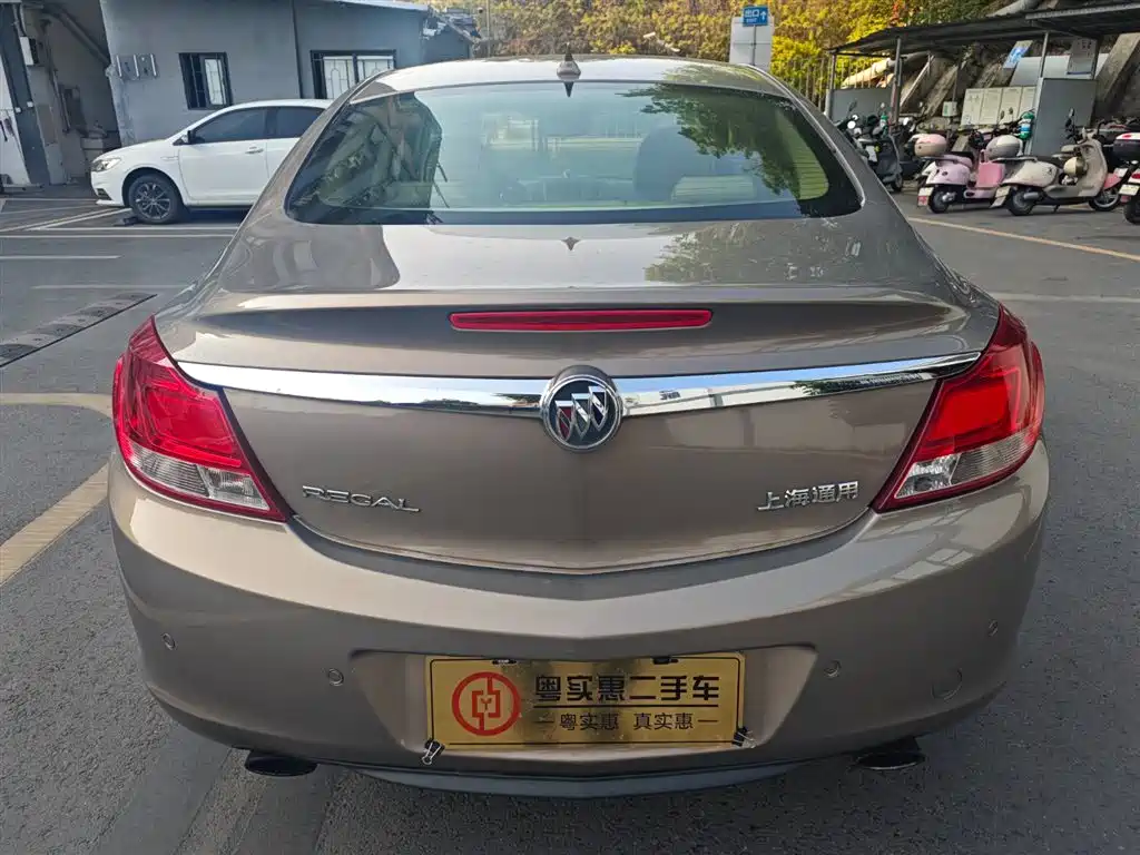 Regal 2012 2.0L Deluxe Edition купить на сайте DeffCars