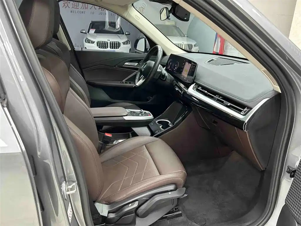 BMW X1 2023 sDrive20Li X Design Package купить на сайте DeffCars