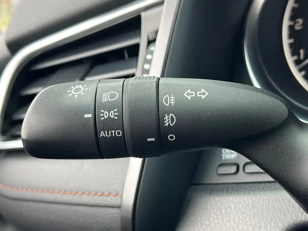 Camry 2019 2.5G Deluxe Edition National V купить на сайте DeffCars