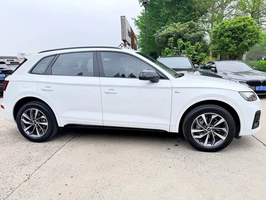 Audi Q5L 2023 40T luxury and dynamic model купить на сайте DeffCars