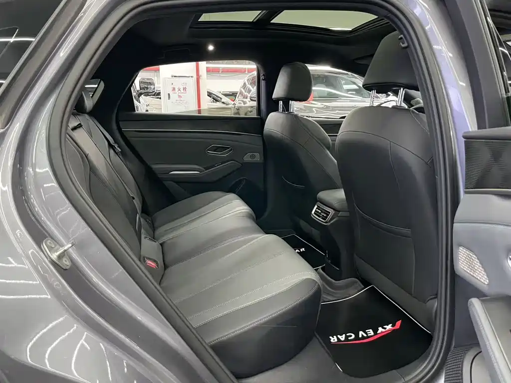 Qin L 2025 DM-i Smart Driving Edition 120KM Transcendent Type купить на сайте DeffCars