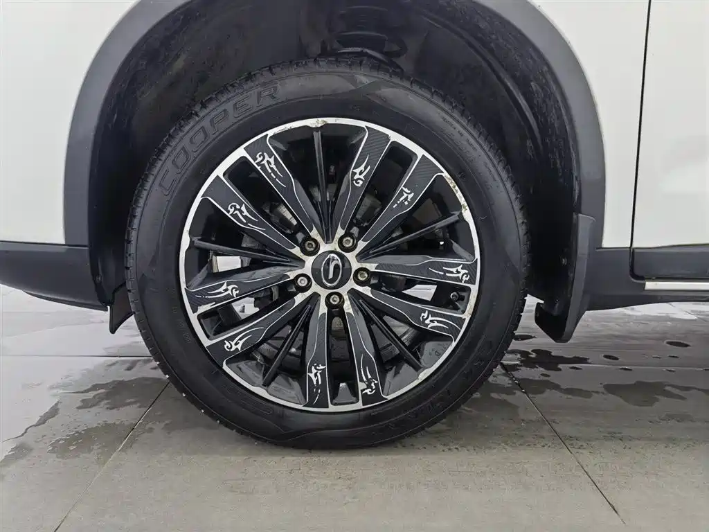 Trumpchi GS4 2017 235T G-DCT 2WD Deluxe Edition купить на сайте DeffCars