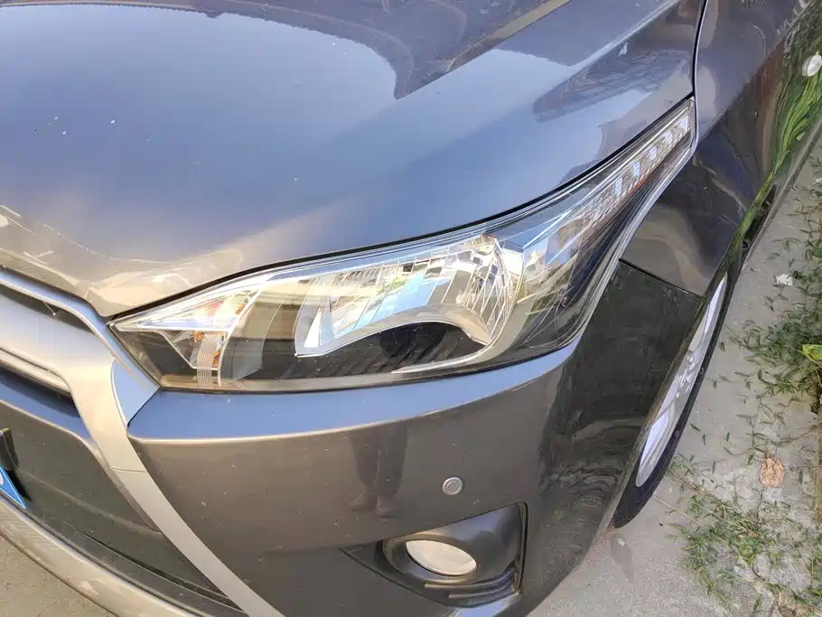 YARiS L 2015 1.5G automatic sunroof special edition купить на сайте DeffCars