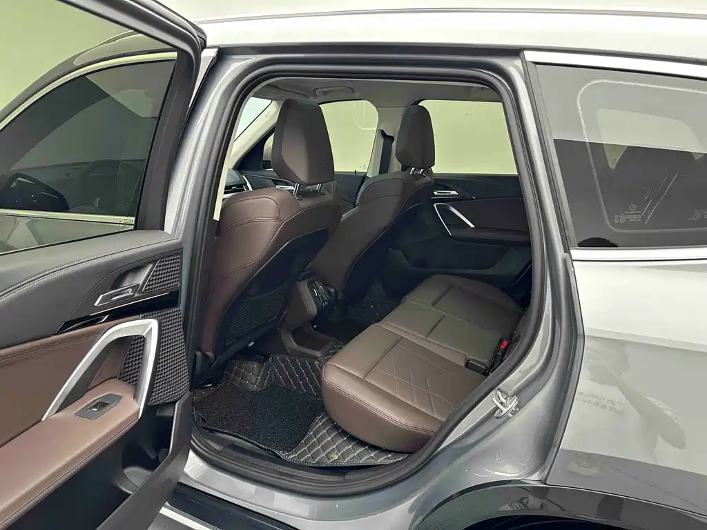 BMW X1 2023 sDrive20Li X Design Package купить на сайте DeffCars