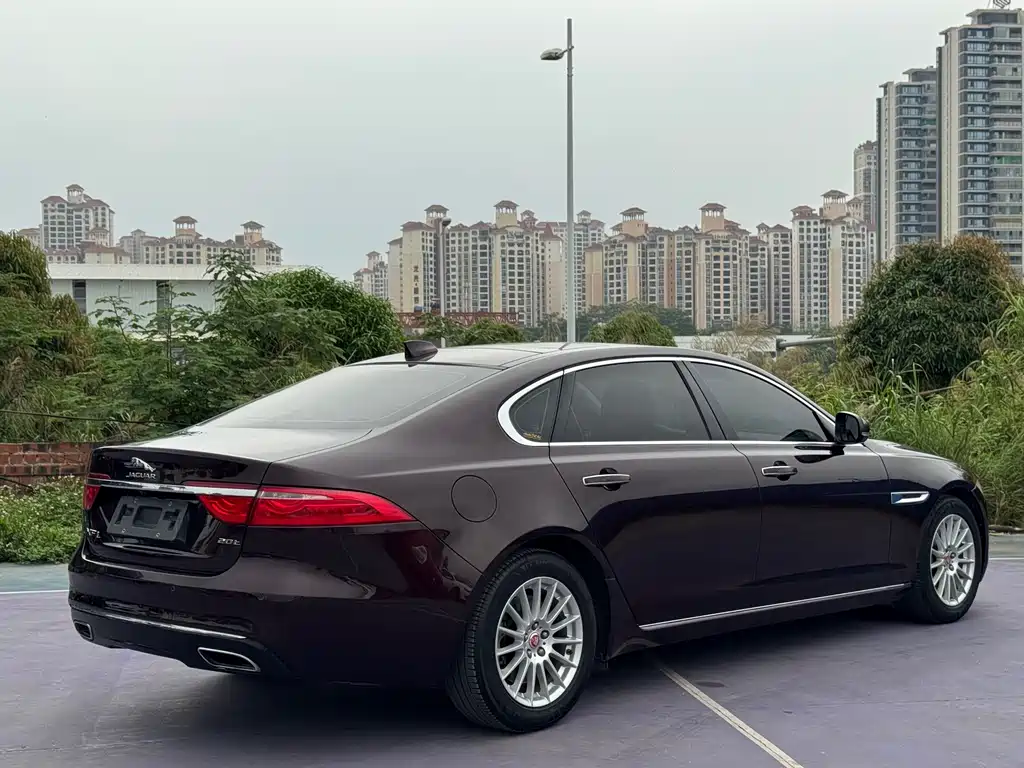 Jaguar XFL 2017 XFL 2.0T 200PS Deluxe Edition купить на сайте DeffCars