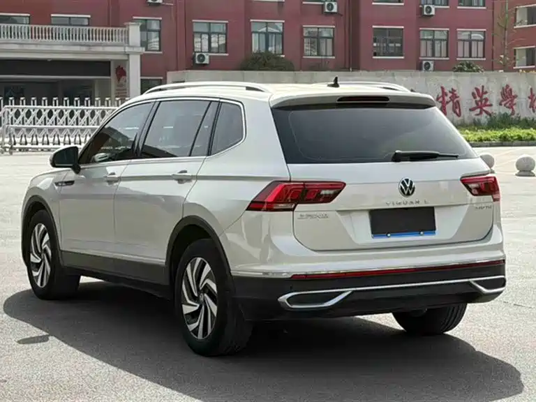 Tiguan L 2022 330TSI automatic two-wheel drive smart version купить на сайте DeffCars