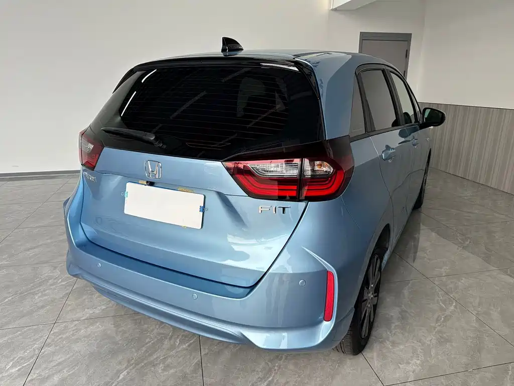 Fit 2022 1.5L CVT Trendy Sunroof Edition купить на сайте DeffCars