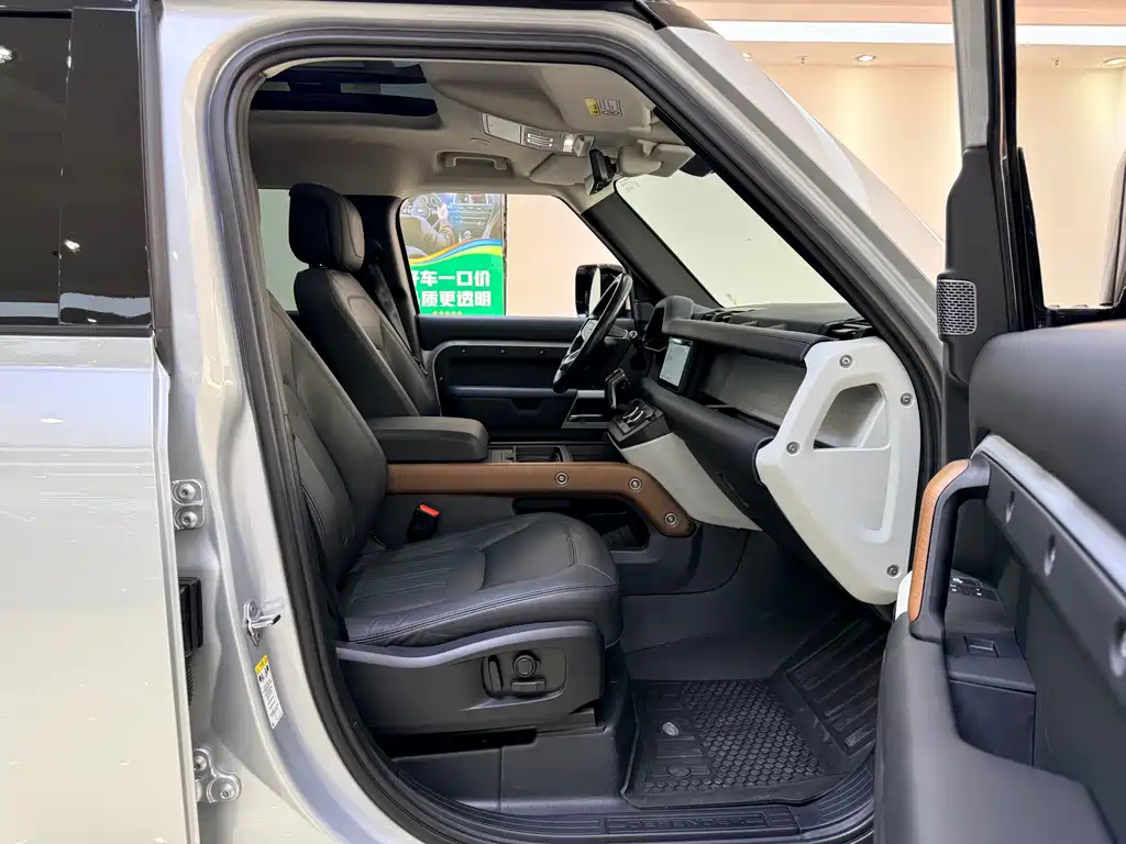 Land Rover Defender 2021 110 P400 Dark Special Edition купить на сайте DeffCars